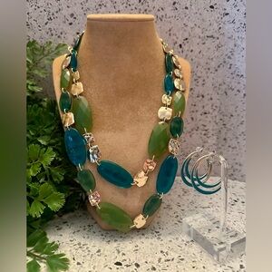 Turquoise, green and gold tone 2 strand necklace w/ earrings